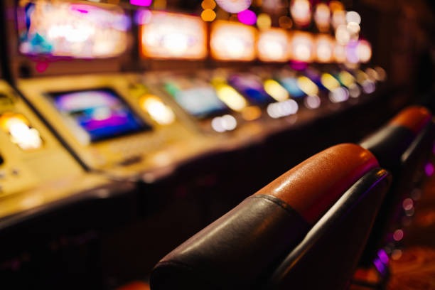 game information ticker during active Valorant match showing in-play market adjustments